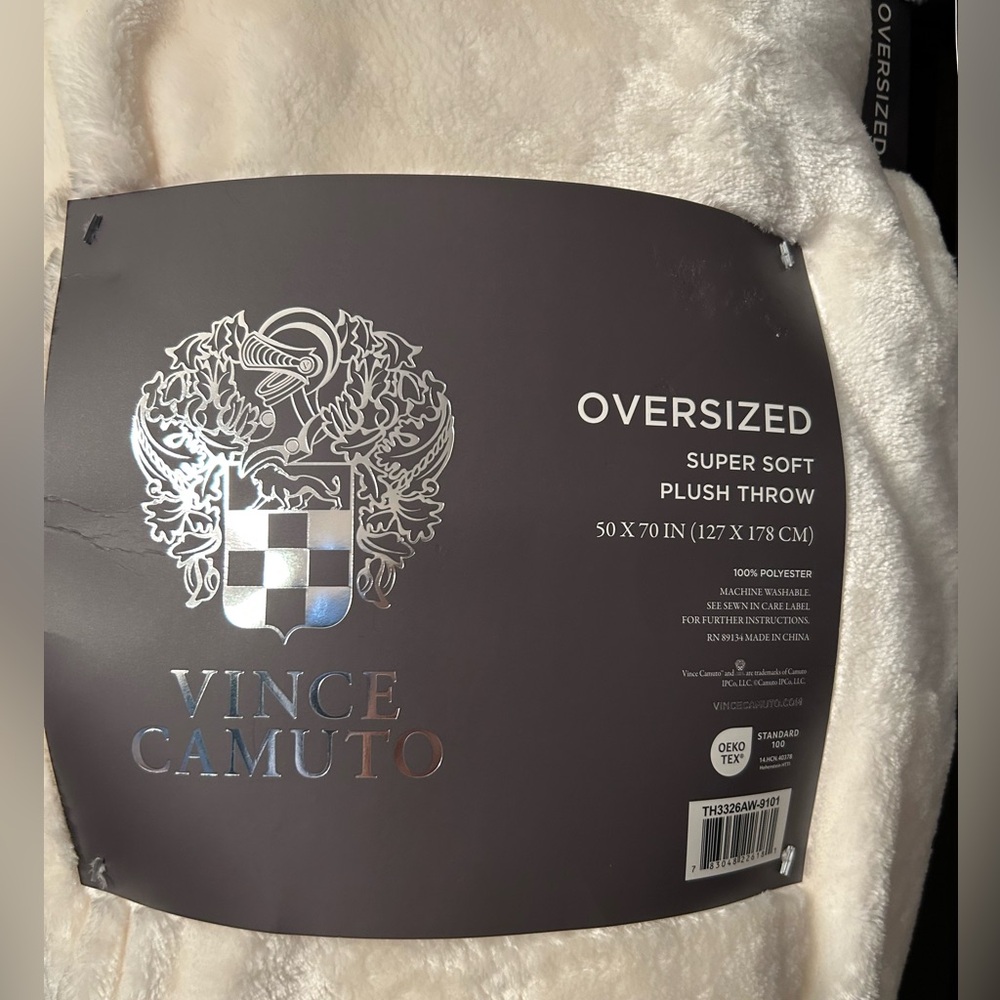 Vince Camuto Oversized Plush Throw Blanket - Picture 2 of 5